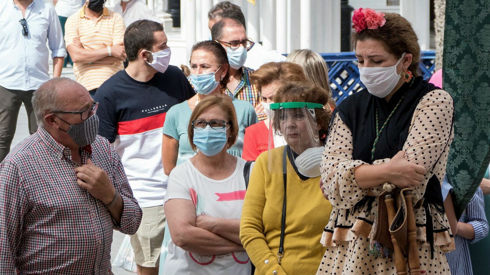 El Rocío celebra su tradicional fiesta sin peregrinos ni romería por el coronavirus - RTVE.es