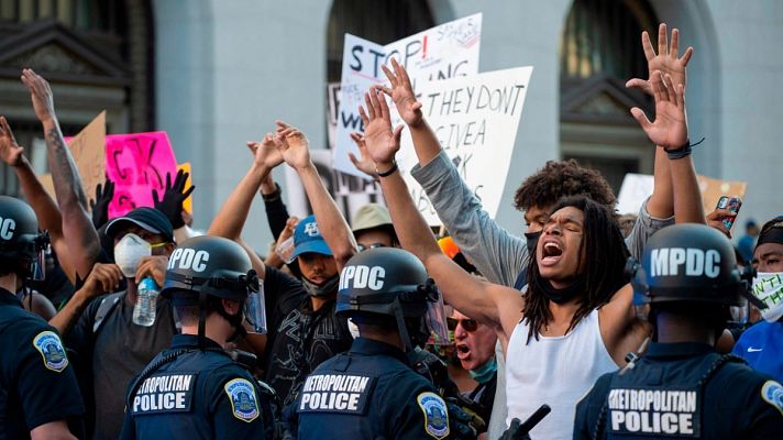 Las protestas raciales cercan la Casa Blanca mientras Trump culpa del caos a la "izquierda radical" y a los periodistas