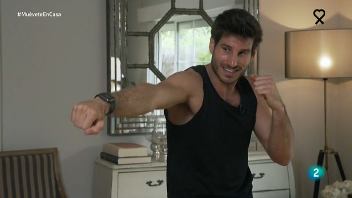 Muévete en casa - Combo de combate y abdomen