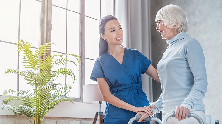  - 50 vecinos mayores de Córdoba ya están siendo teleatendidos por sus familiares