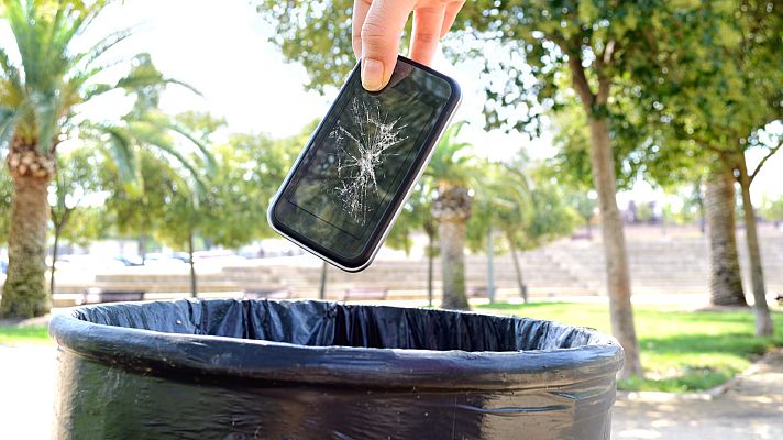 Especiales informativos - La nueva ley de de Residuos y Suelos Contaminados apuesta por "acabar con la obsolecencia programada"