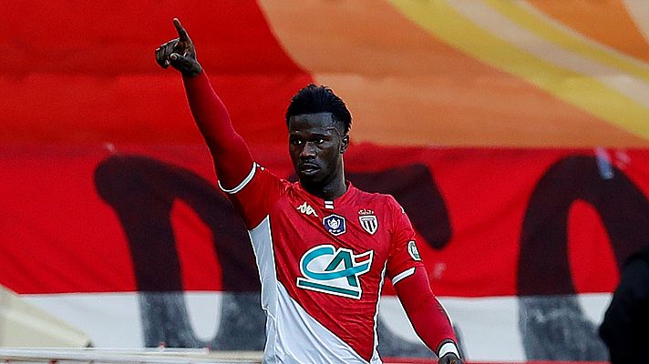 Telediario 1 - El futbolista Keita Baldé ofrece un inmueble para ayudar a temporeros sin hogar en Lleida