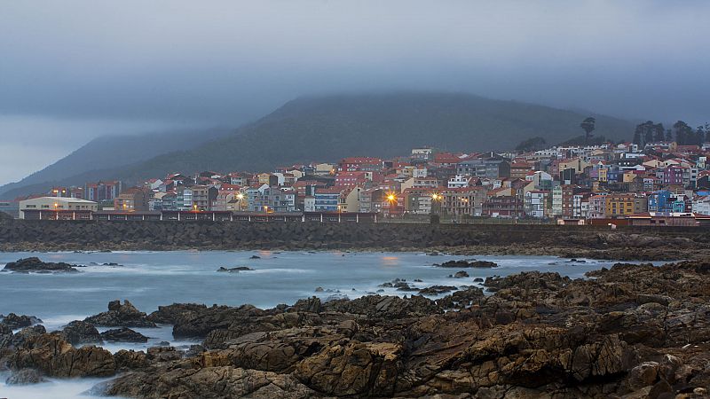 El tercio norte peninsular se verá afectado por chubascos y tormentas localmente fuertes - Ver ahora