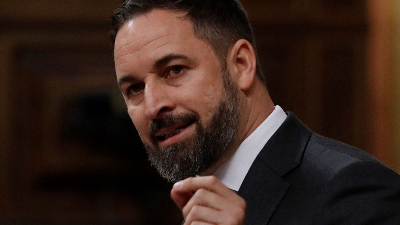 Abascal, a Iglesias: "Fue usted el que dijo que su padre era un terrorista"