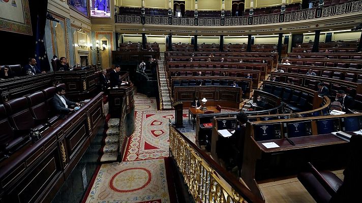 Especiales informativos - Casado se salta el orden del día para cuestionar a Sánchez por la destitución de Pérez de los Cobos