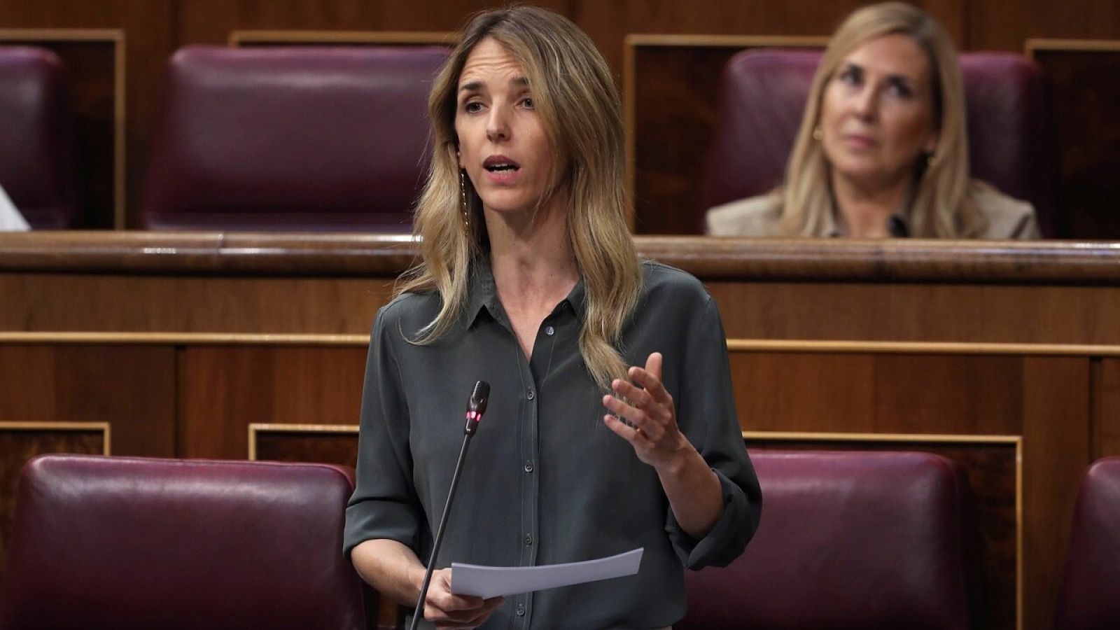 Cayetana Álvarez de Toledo (PP): "Nos quieren sumisos y silentes, olvídense" - RTVE.es