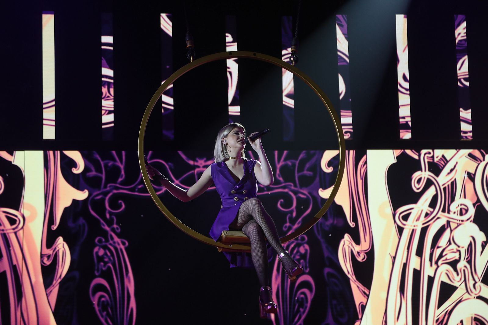 Samantha canta "Something's Got A Hold On Me", de Christina Aguilera, en la Gala 12 de Operación Triunfo 2020