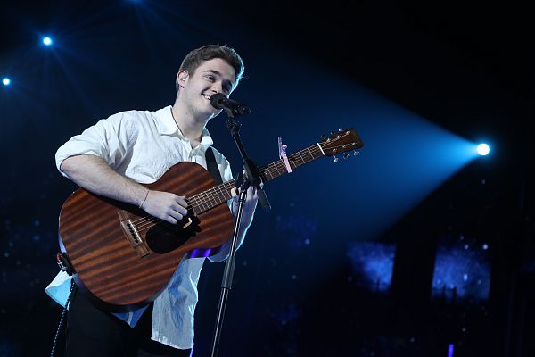 OT 2020 - Gèrard canta "Fugaces" en la Gala 12