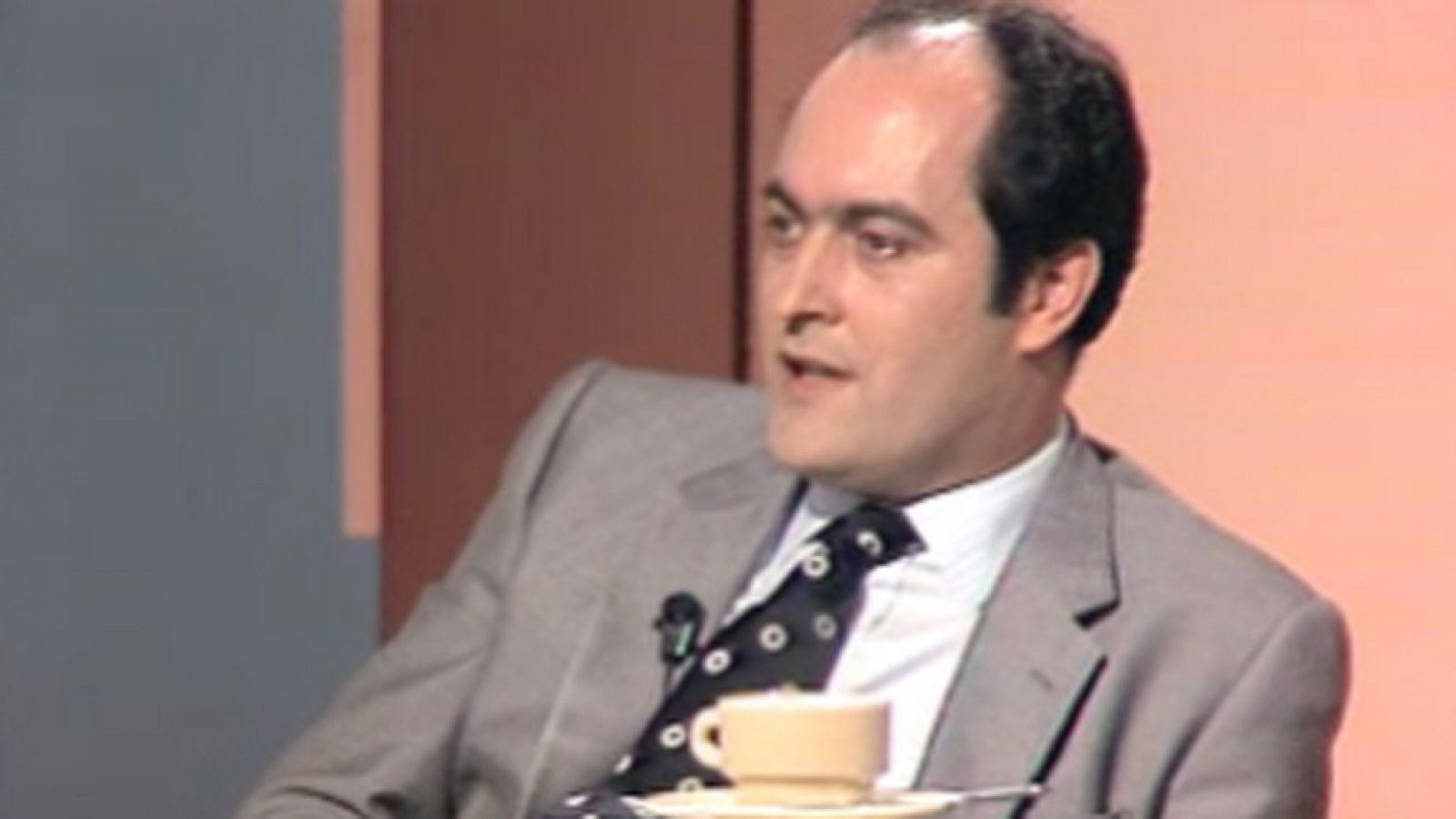 Su turno - Suspensos en España - Su turno | Ver