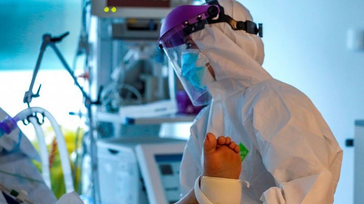 Telediario 1 - Un juzgado de Teruel condena al Gobierno de Aragón a entregar equipos de protección a los sanitarios