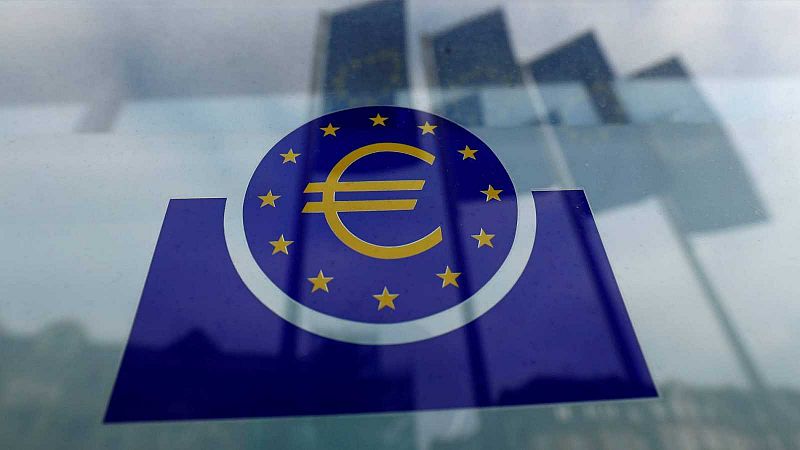El BCE amplía su programa de compra de deuda en 600.000 millones y lo extiende hasta junio de 2021