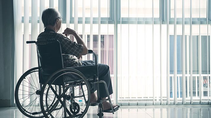 Informativo 24h - Escudero defiende la gestión en las residencias de Madrid tras la polémica por los correos electrónicos filtrados