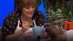 Masterchef Celebrity 2 - Anabel Alonso le da de comer a un bebé una papilla terrible