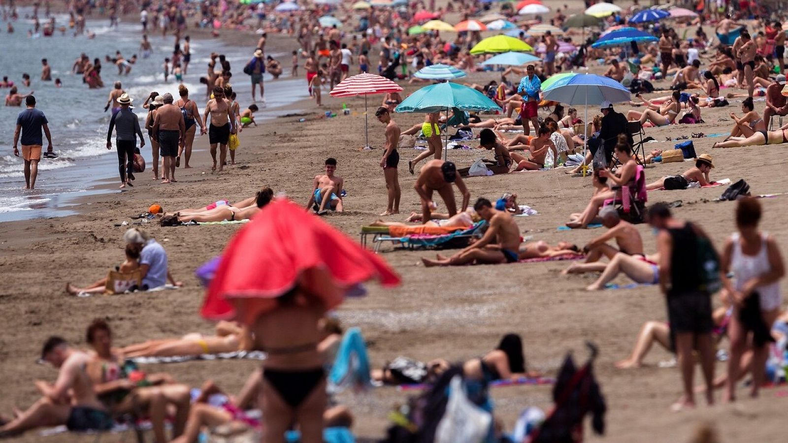 El sector turístico pide certezas sobre la reapertura de fronteras para salvar la campaña de verano - RTVE.es