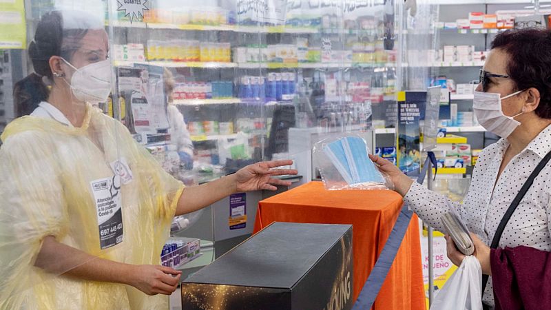 El decreto de la 'nueva normalidad' que ultima el Gobierno contempla multas de hasta 100 euros por ir sin mascarilla - Informativo 24h | Ver