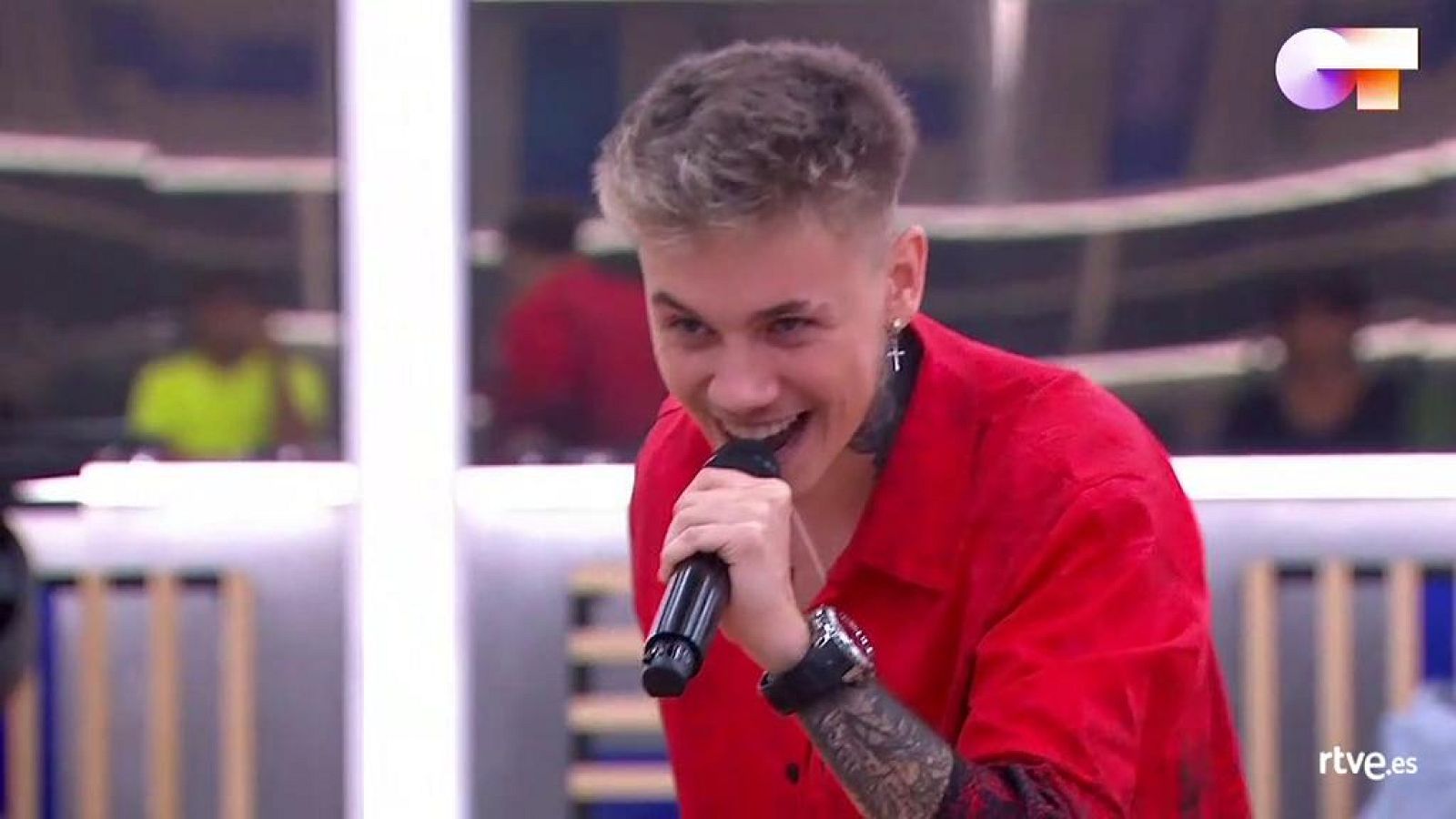 Hugo canta "Demonios", de Hugo Cobo, en el primer pase de micros de la Gala Final de Operación Triunfo 2020