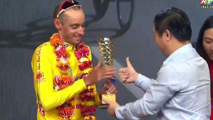 Telediario 1 - Javier Sardá repite victoria en la Vuelta a Vietnam