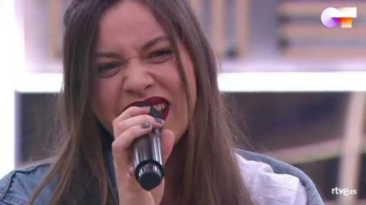 Eva canta "Dumb" 2o pase de micros