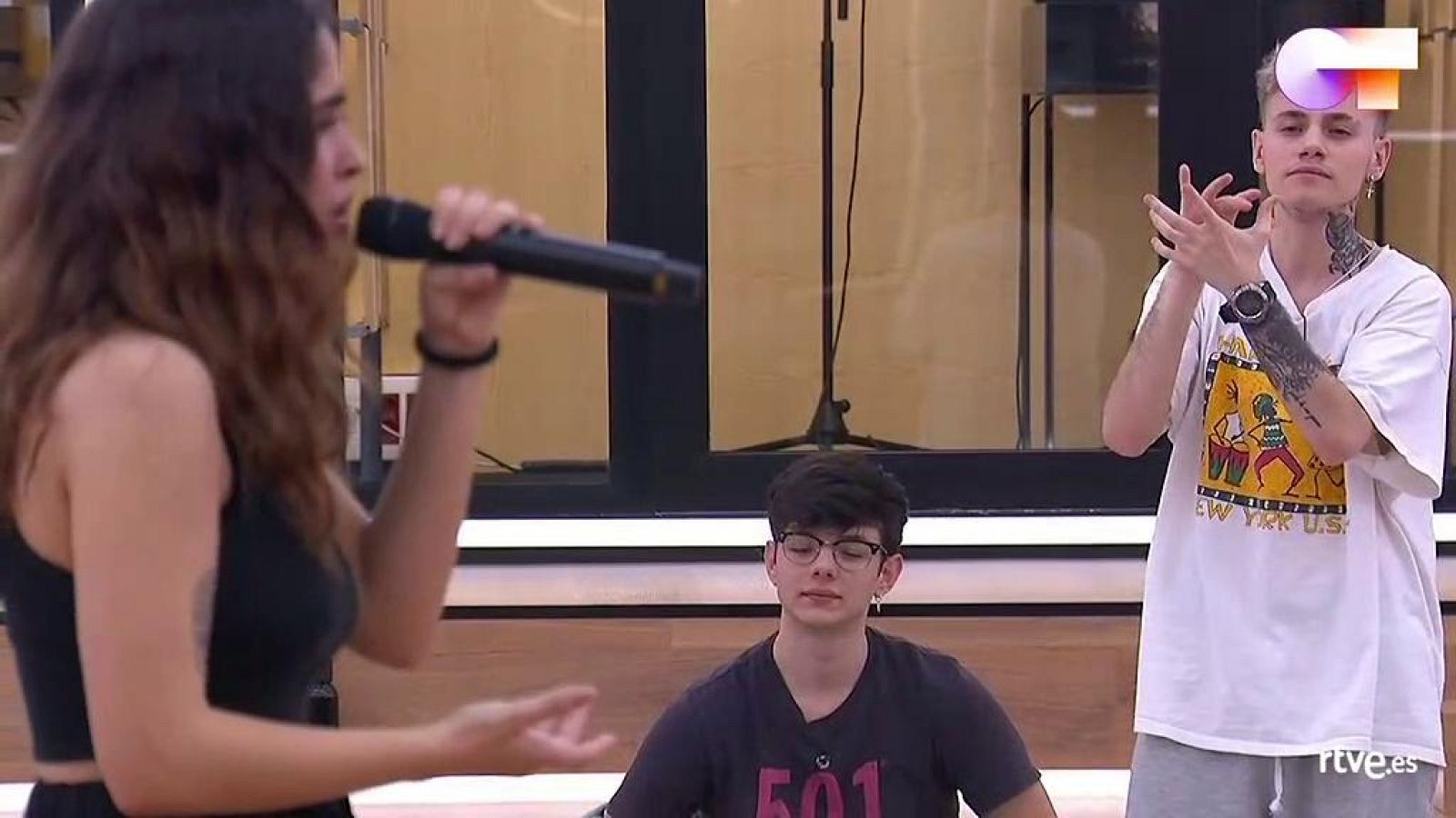 Medley de las canciones de la Gala 0 en el segundo pase de micros de la Gala Final de Operación Triunfo 2020