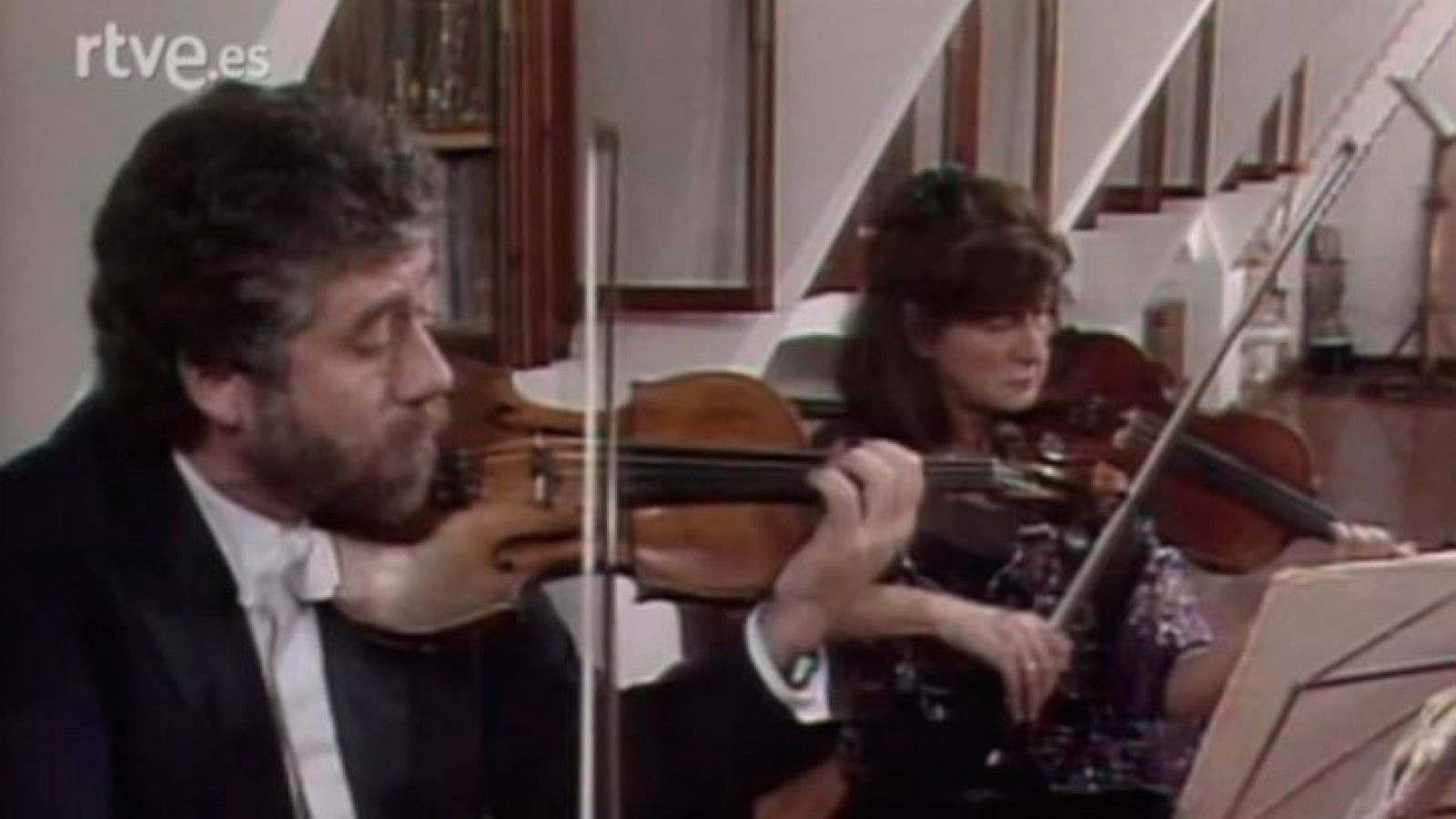 Arxiu TVE Catalunya - Gaudí i la música  - Quartet de corda pels inicis