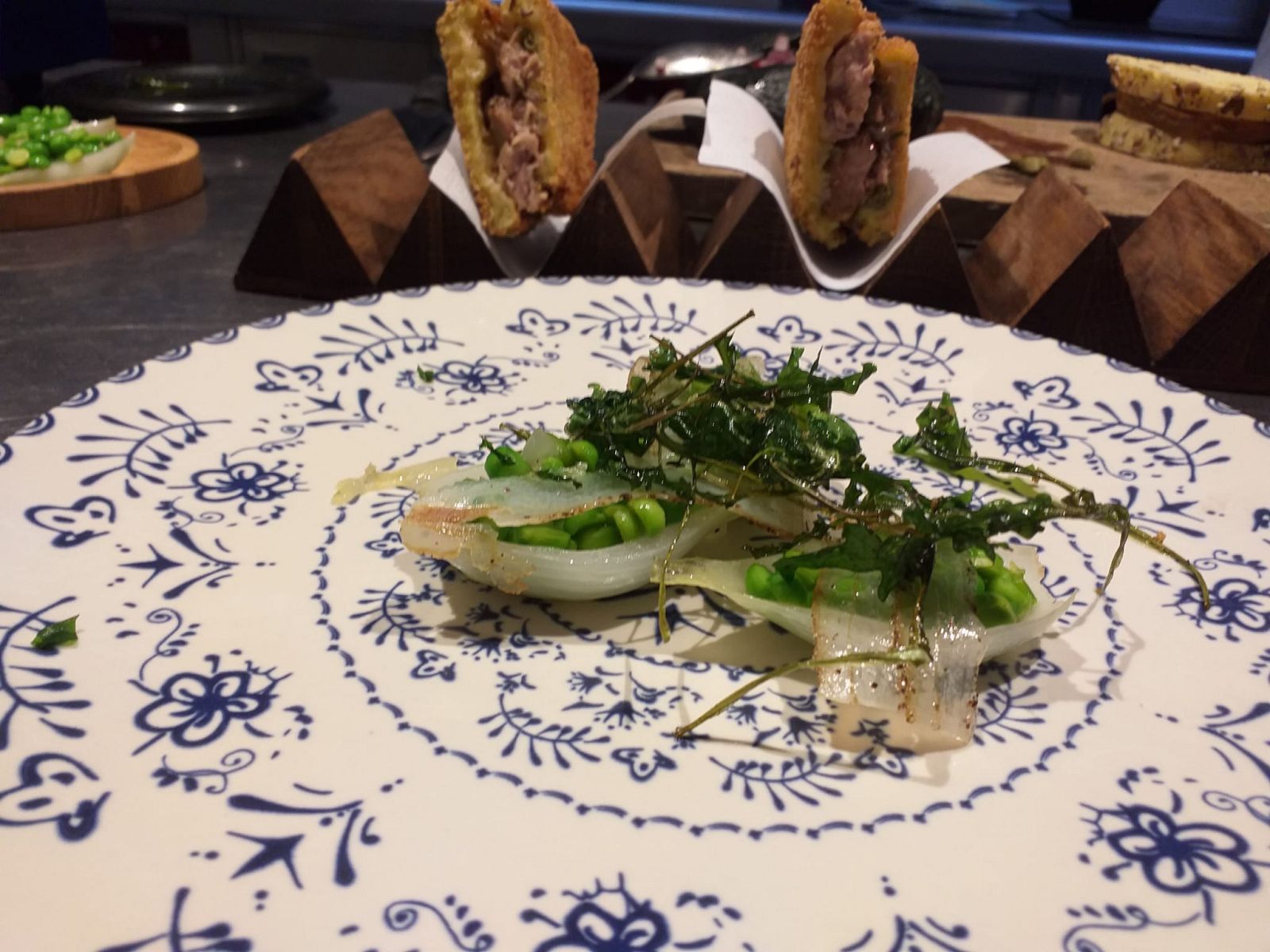 Receta de bocadillo Paquito y verduritas de temporada de "Casa José" en Aranjuez | Ver