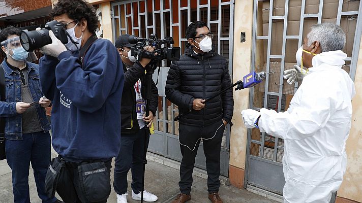 La mitad de los 21 periodistas fallecidos en Perú con Covid-19 se contagiaron cubriendo la pandemia
