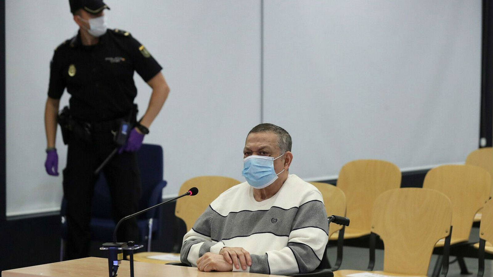 Arranca el juicio por el asesinato de los jesuitas españoles en El Salvador en 1989 - RTVE.es - Telediario 1 | Ver