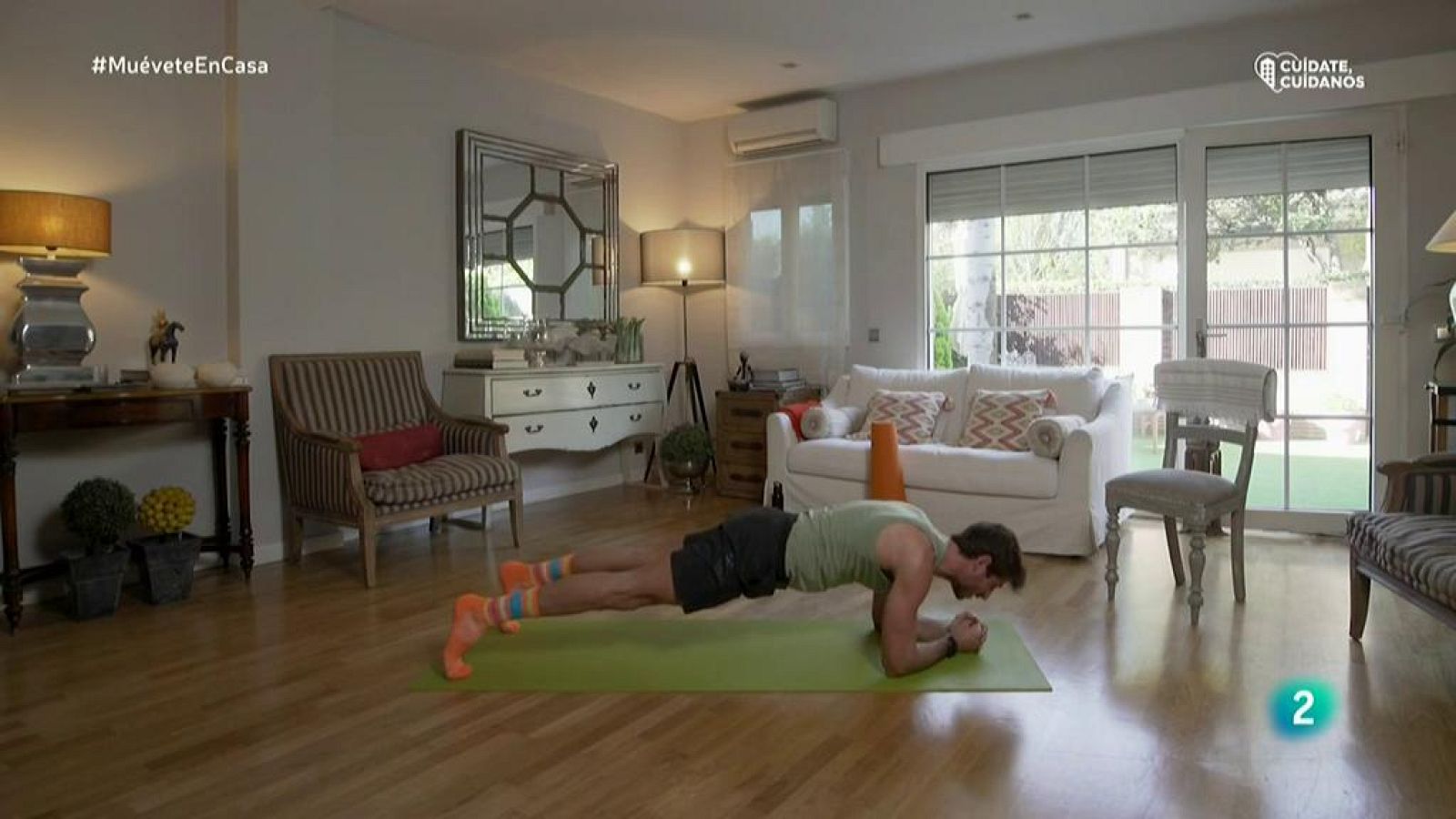 Muévete en casa - Bloque 1: Ejercicios de suelo que fortalecerán nuestros glúteos