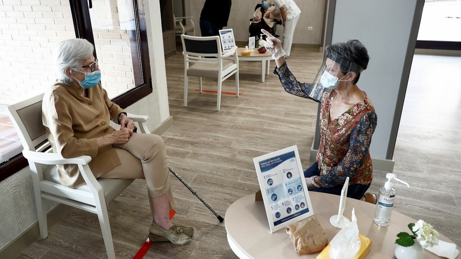 Las residencias de mayores reabren sus puertas en las regiones en Fase 2