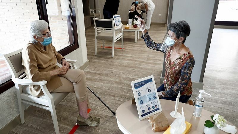 Las residencias de mayores reabren sus puertas en las regiones en Fase 2