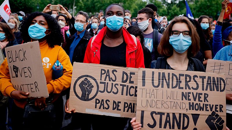 Racismo: Francia prohíbe el estrangulamiento como maniobra policial