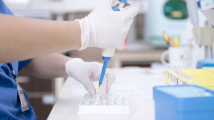 La noche en 24h - La vacuna contra la COVID-19 tardará en llegar más de un año