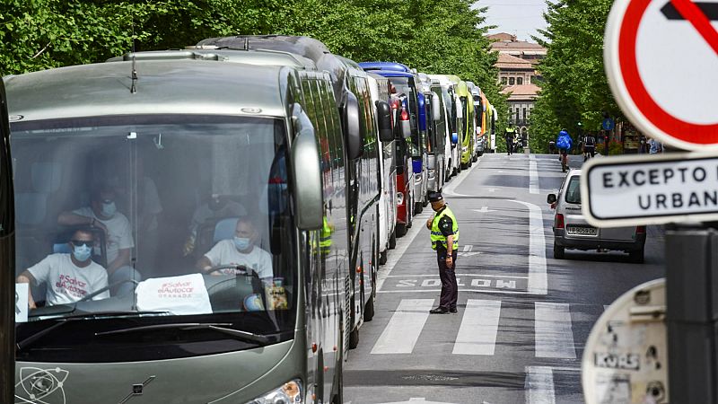 El sector del autocar, al borde del colapso ante la falta de ingresos