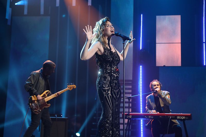 La Oreja de Van Gogh canta "Abr�zame" en la Gala Final de Operaci�n Triunfo 2020