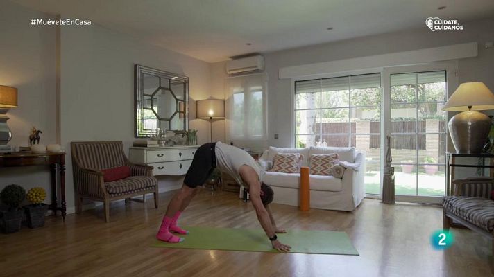 Muévete en casa - Clase yoga y pilates parte 1