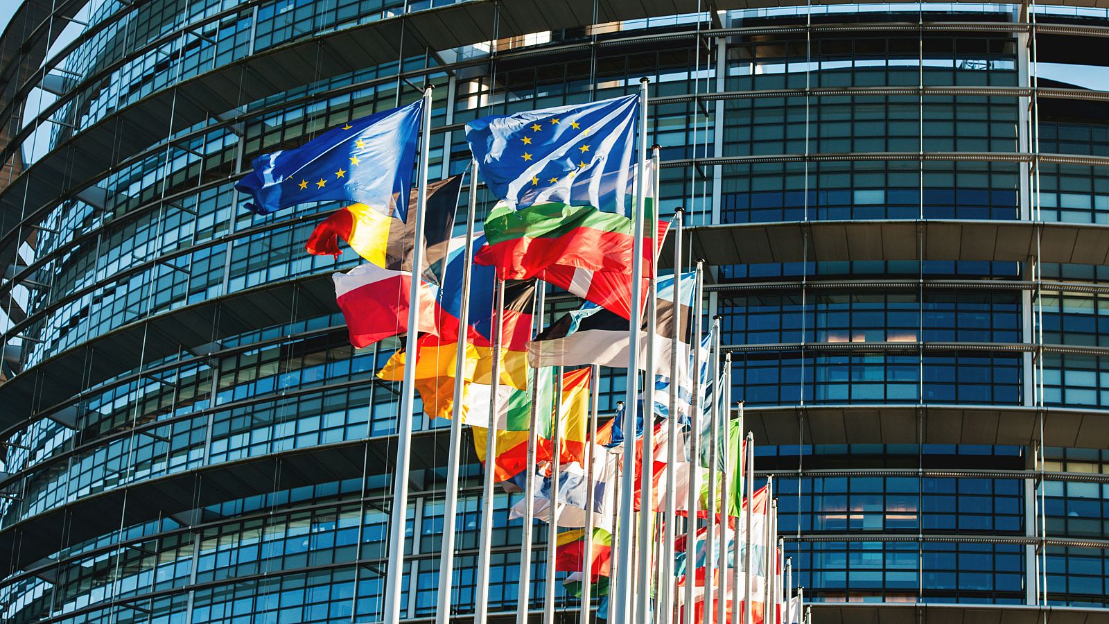 Calviño deja en manos de Sánchez su candidatura a la presidencia del Eurogrupo - RTVE.es - Telediario 1 | Ver