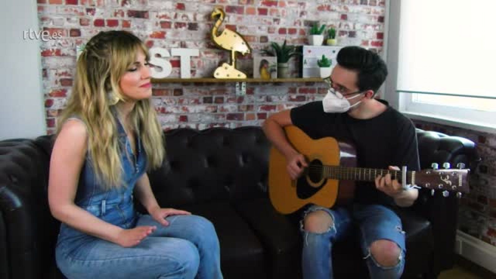 Edurne hace llorar a David de Gea con su nueva canción, "Tal vez"