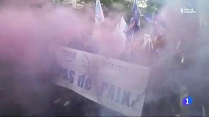 La policía francesa protesta en las calles 