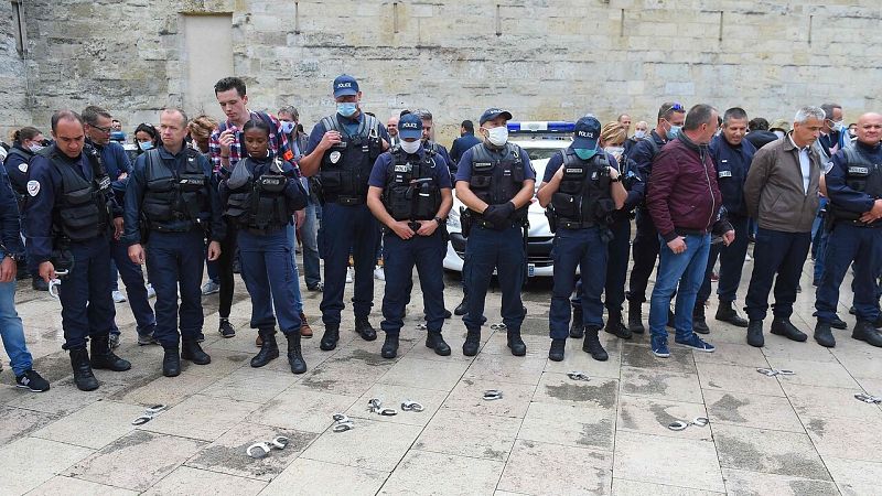 La policía francesa protesta por el "maltrato" del gobierno de Macron