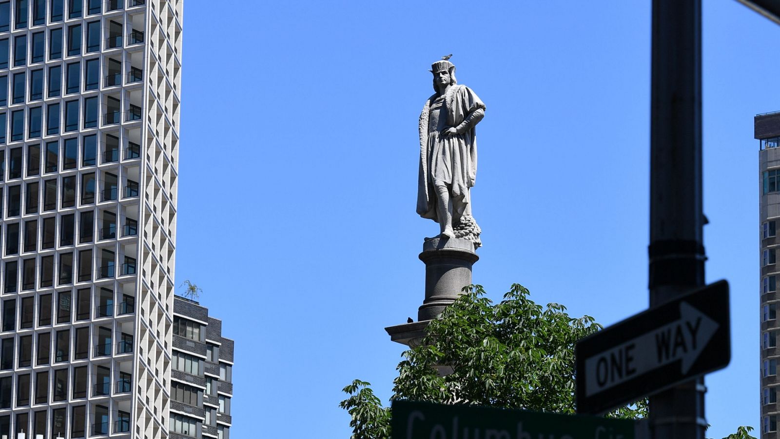 El alcalde de Nueva York defiende la permanencia de la estatua de Colón