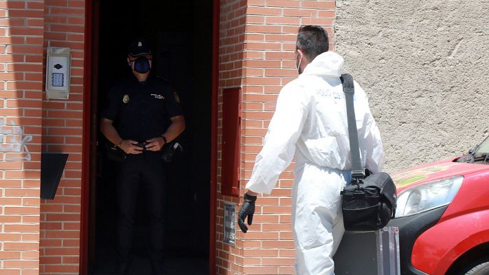 Telediario 1 - Asesinados una mujer y sus dos hijos en Úbeda en un presunto caso de violencia de género