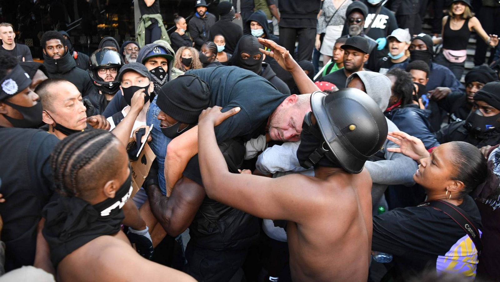 Floyd | Disturbios en las protestas contra el racismo de Londres y París