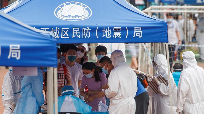 Pekín investiga un nuevo brote de coronavirus