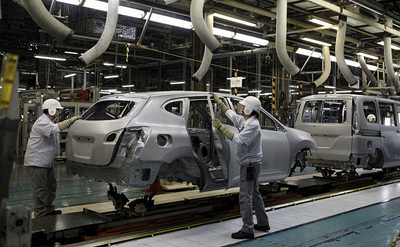 El Gobierno presenta plan de 3.750 millones para "amortiguar" las pérdidas del sector del automóvil
