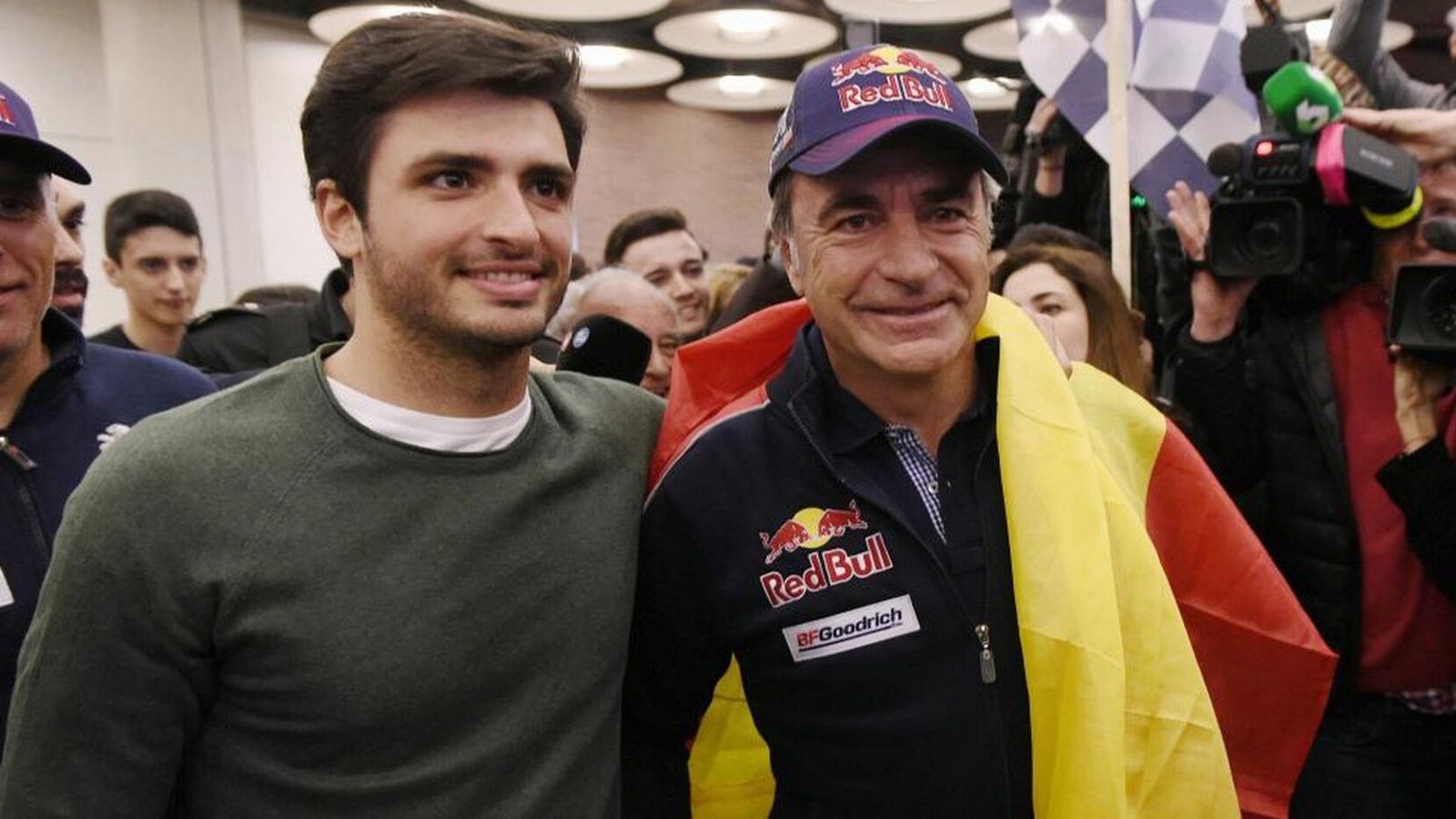 El mundo del deporte felicita a Carlos Sainz por su Premio Princesa de Asturias