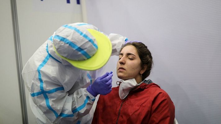 La tarde en 24h - Sanidad notifica 25 fallecidos en la última semana y los contagios suben a 76 en las últimas 24 horas