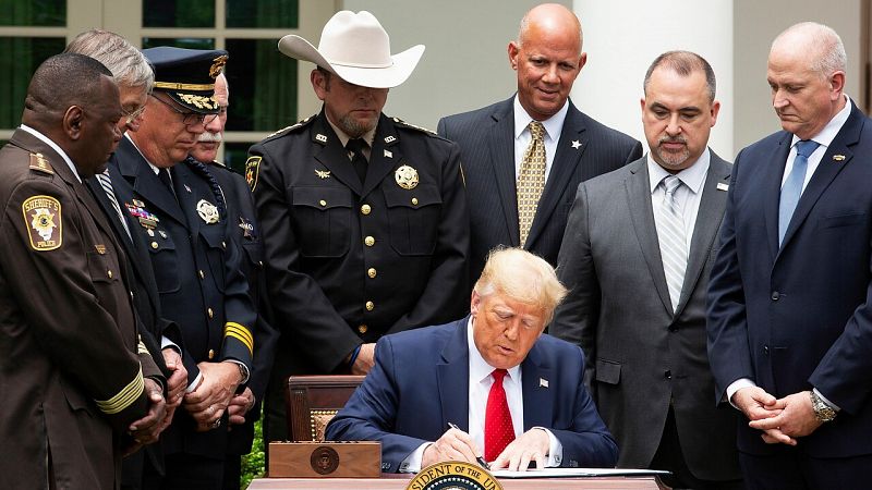 Trump anuncia una orden ejecutiva para frenar los casos de violencia policial