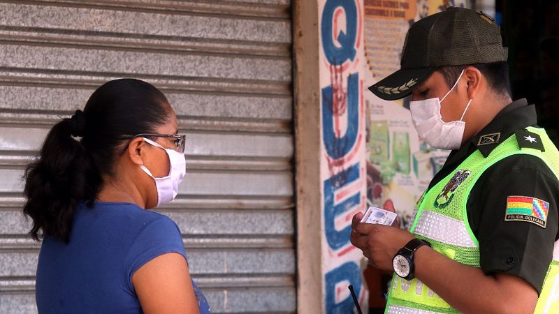 En Bolivia se multiplican los contagios y las denuncias por la falta de material sanitario