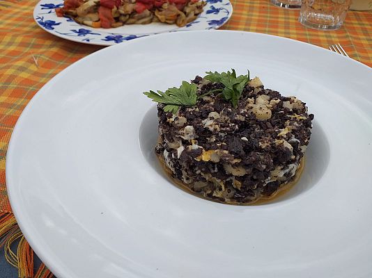 RTVE Cocina - Revuelto de morcilla y pera