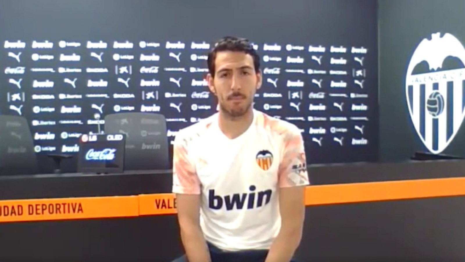 Dani Parejo: "Jugar cada tres días es un final de Liga extraño, el que mejor se adapte va a tener ventaja"